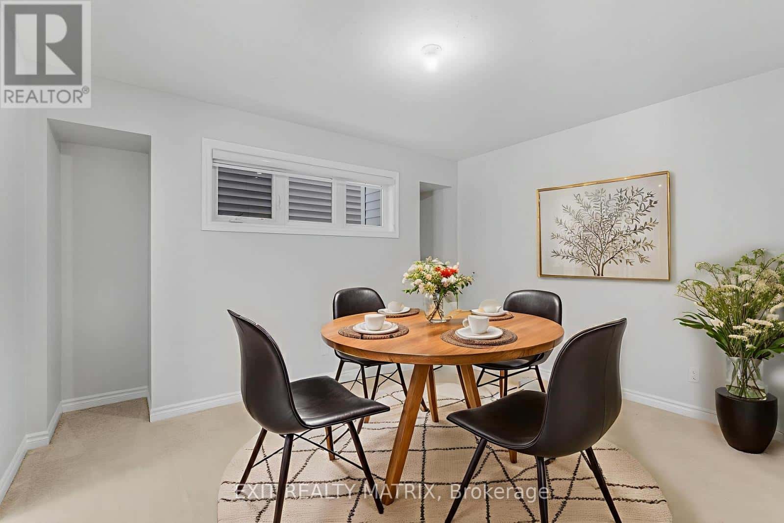 839 HENSLOWS CIRCLE — Ottawa, Ontario - Photo 4 of 35