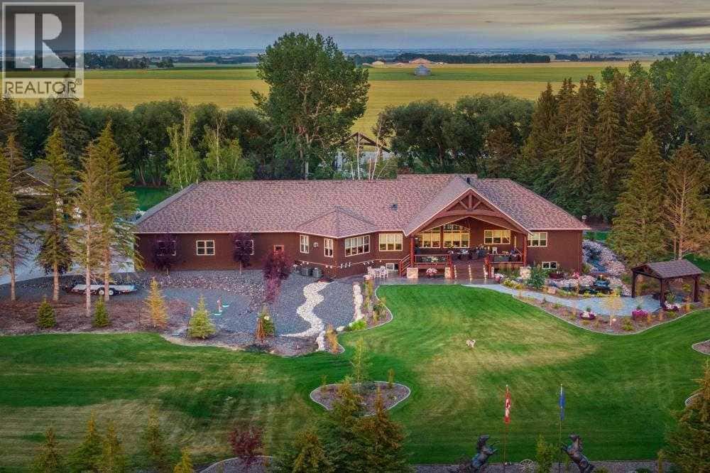 32244 Hwy 2A — Rural Mountain View County, Alberta - Photo 3 of 48