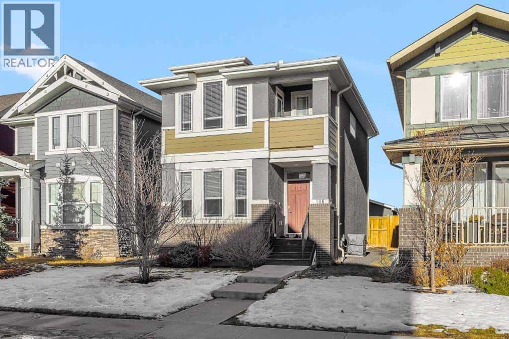 166 Marquis Heights SE — Calgary, Alberta - Photo 2 of 50