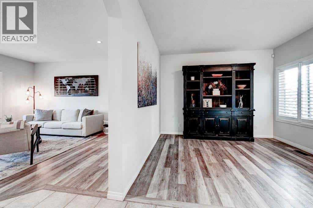 195 Chapalina Terrace SE — Calgary, Alberta - Photo 5 of 47