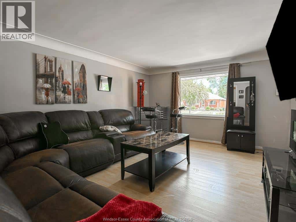 2509 ROSSINI — Windsor, Ontario - Photo 5 of 26