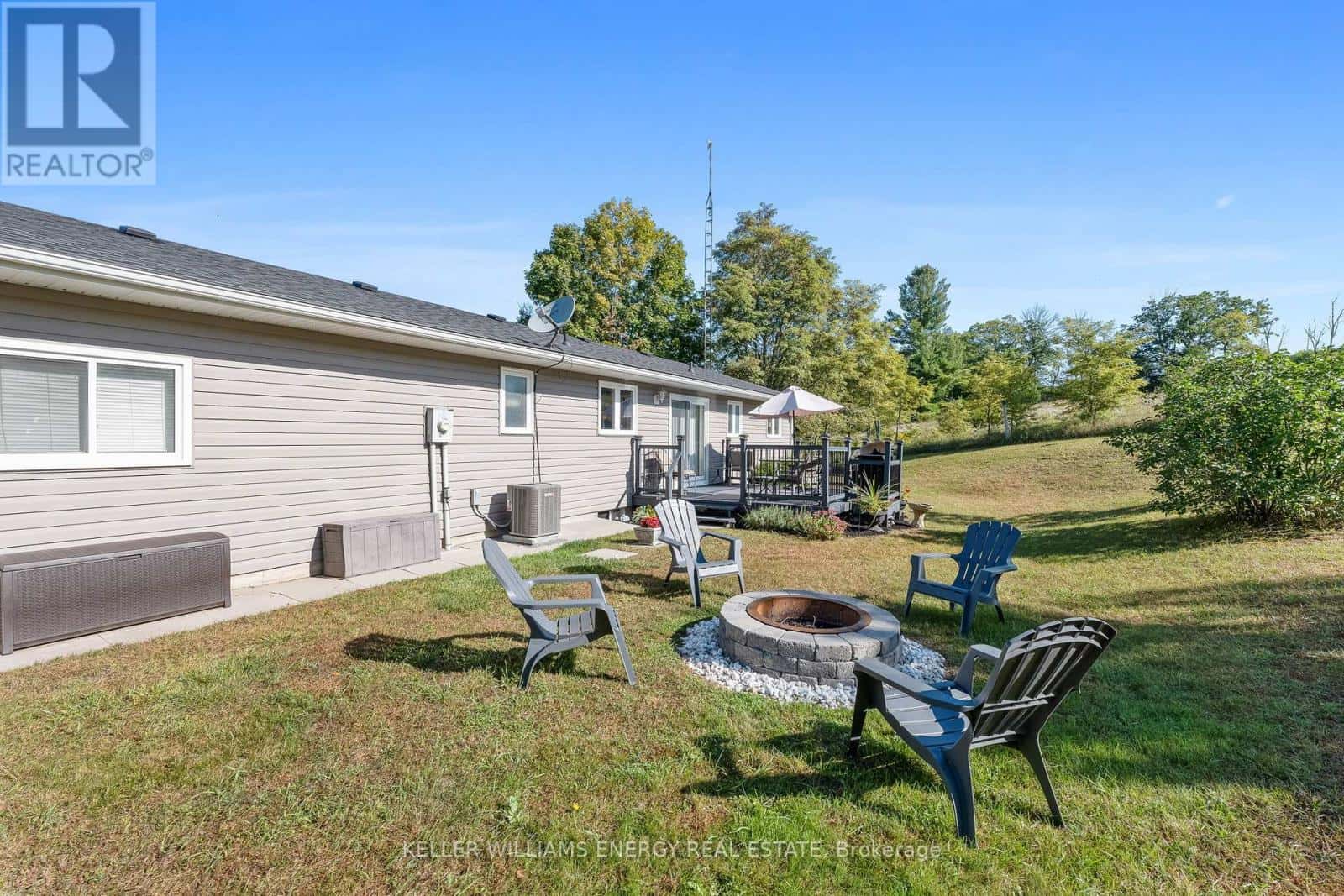 1973 COUNTY 30 ROAD — Brighton, Ontario - Photo 3 of 15