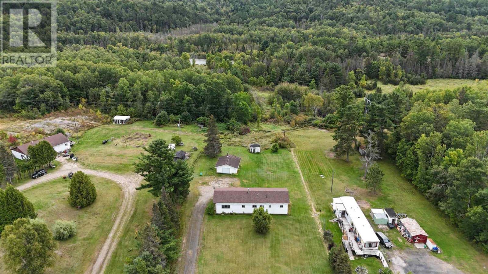 5860 17 HWY — Serpent River, Ontario - Photo 2 of 29