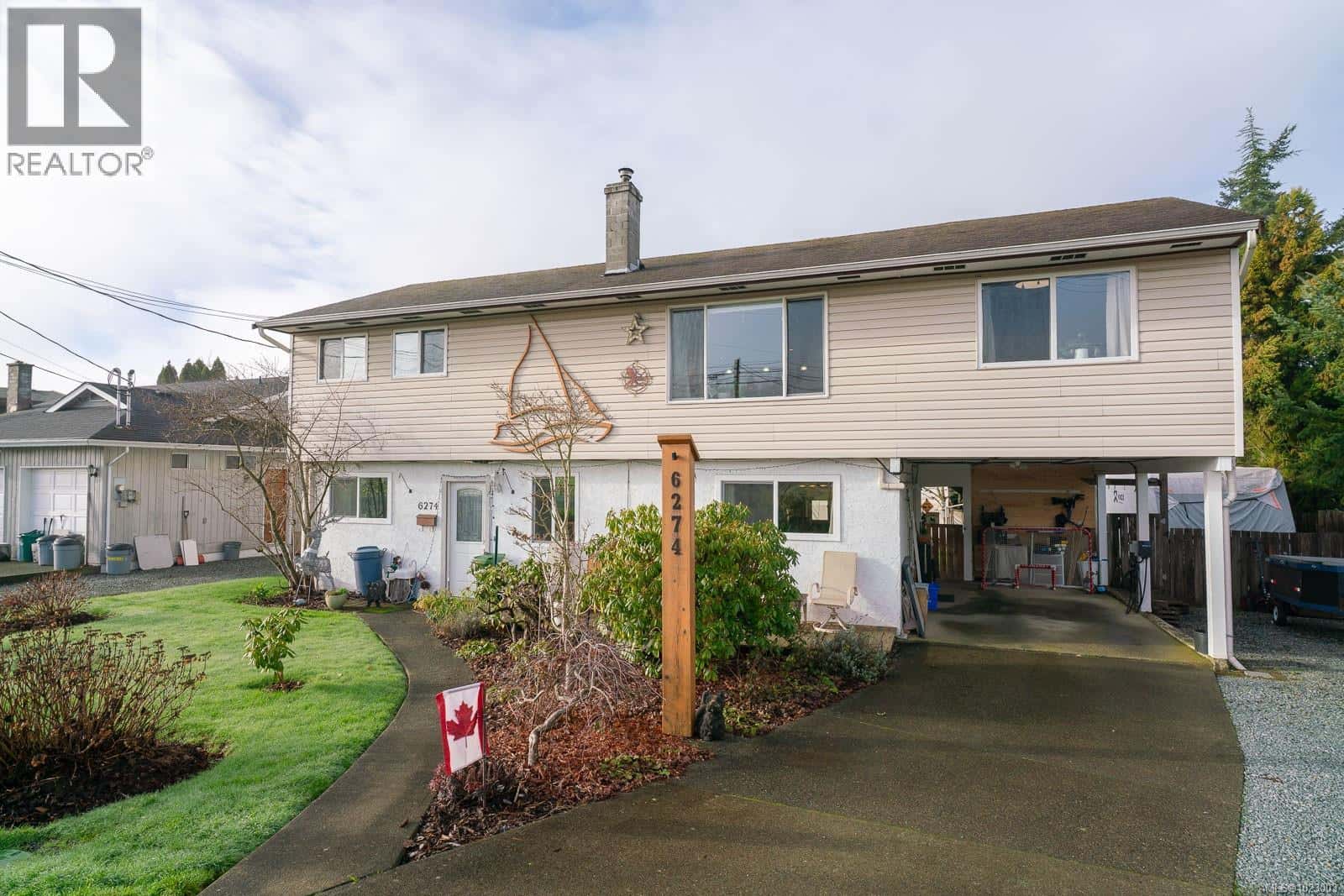 6274 Somenos Rd — Duncan, British Columbia - Photo 2 of 46