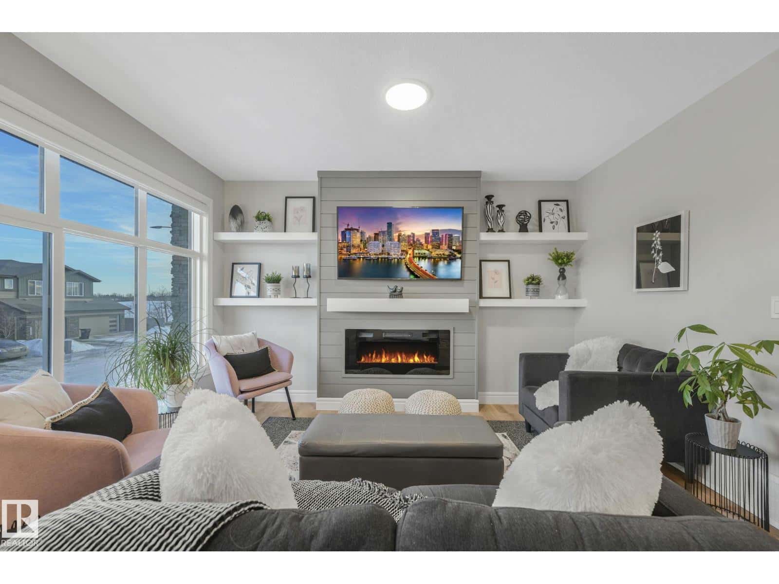 7648 KORULUK PL SW — Edmonton, Alberta - Photo 4 of 40