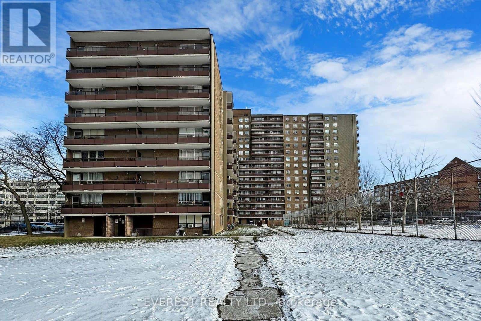 906 - 180 MARKHAM ROAD — Toronto (Scarborough Village), Ontario - Photo 4 of 41