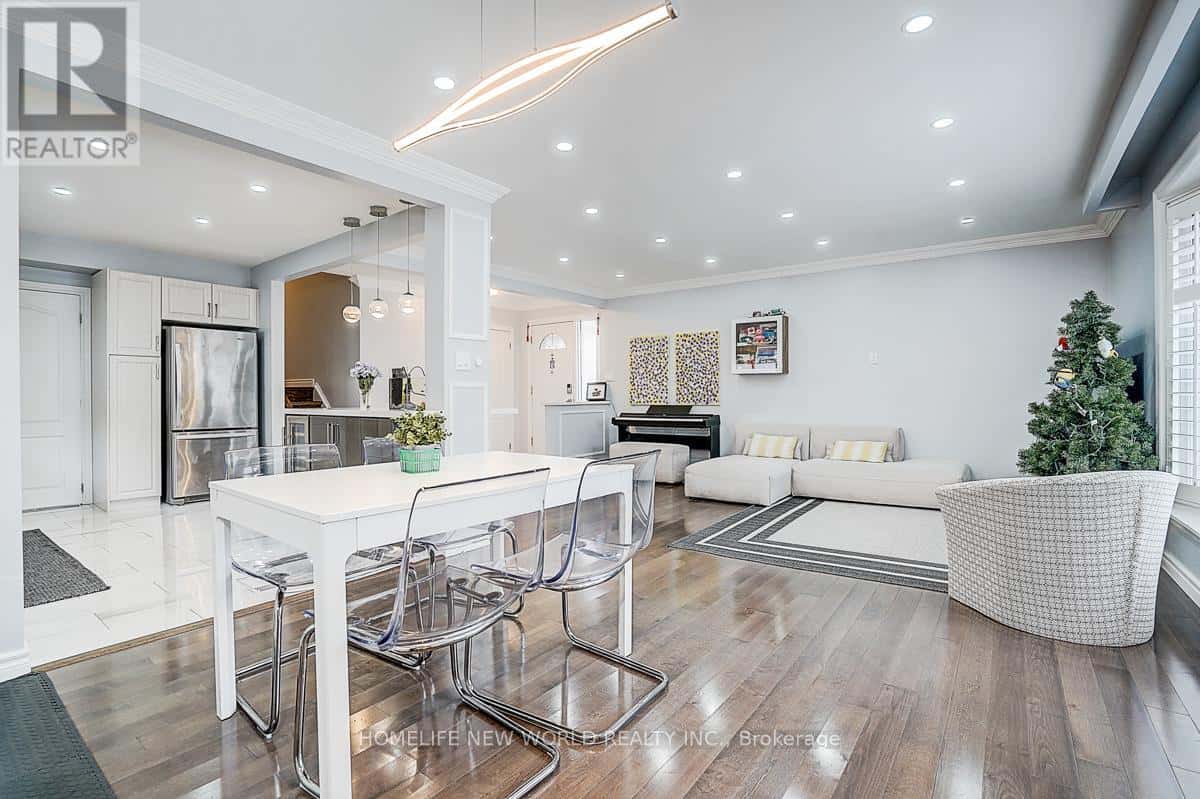 47 MANORGLEN CRESCENT — Toronto (Agincourt South-Malvern West), Ontario - Photo 5 of 36