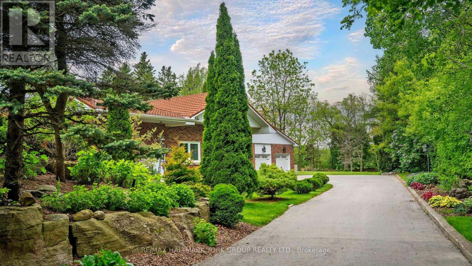 5024 LLOYDTOWN-AURORA ROAD — King (Pottageville), Ontario - Photo 4 of 50