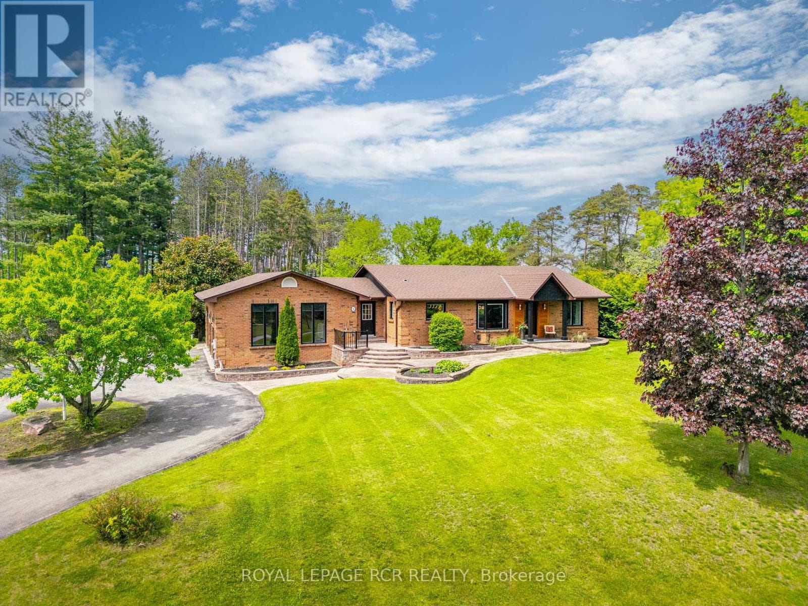 1 LORMIK DRIVE — Uxbridge, Ontario - Main photo