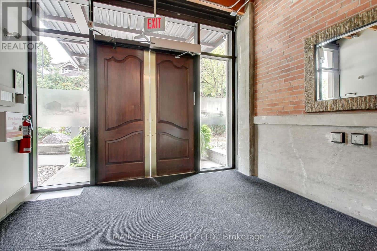 310 - 543 TIMOTHY STREET W — Newmarket (Central Newmarket), Ontario - Photo 4 of 44