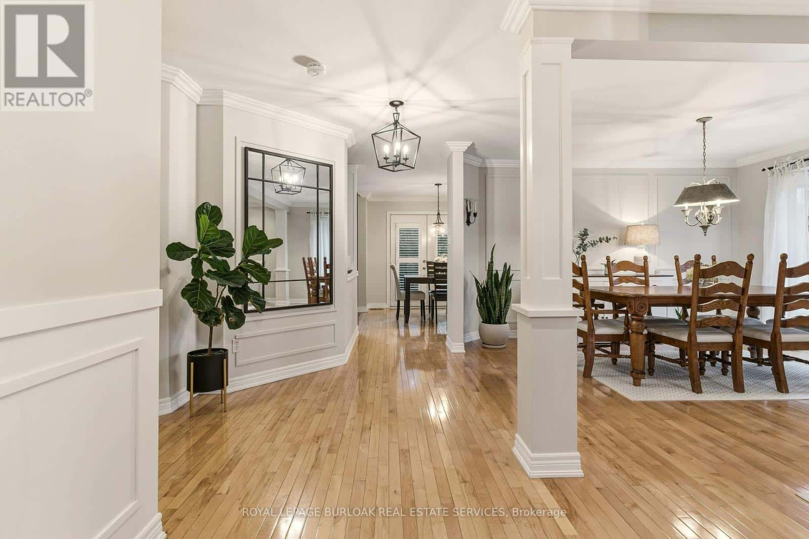 5205 BRADA CRESCENT — Burlington (Orchard), Ontario - Photo 4 of 30