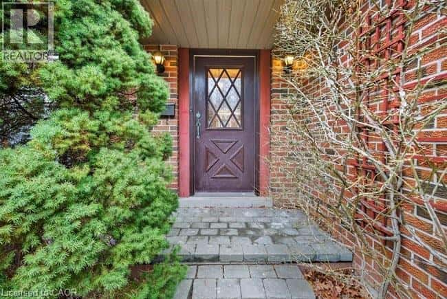 179 DIGBY Road — Oakville, Ontario - Photo 3 of 24