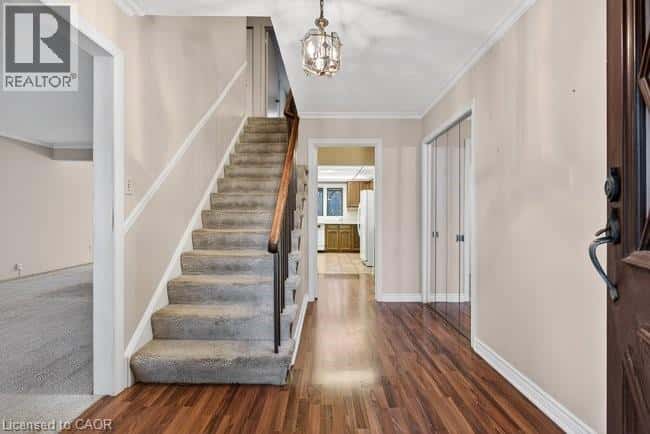 179 DIGBY Road — Oakville, Ontario - Photo 5 of 24