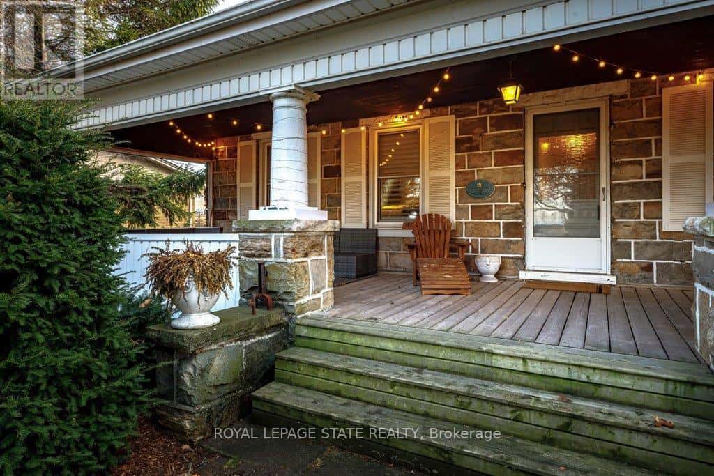 982 HIGHWAY 8 — Hamilton (Fruitland), Ontario - Photo 3 of 49