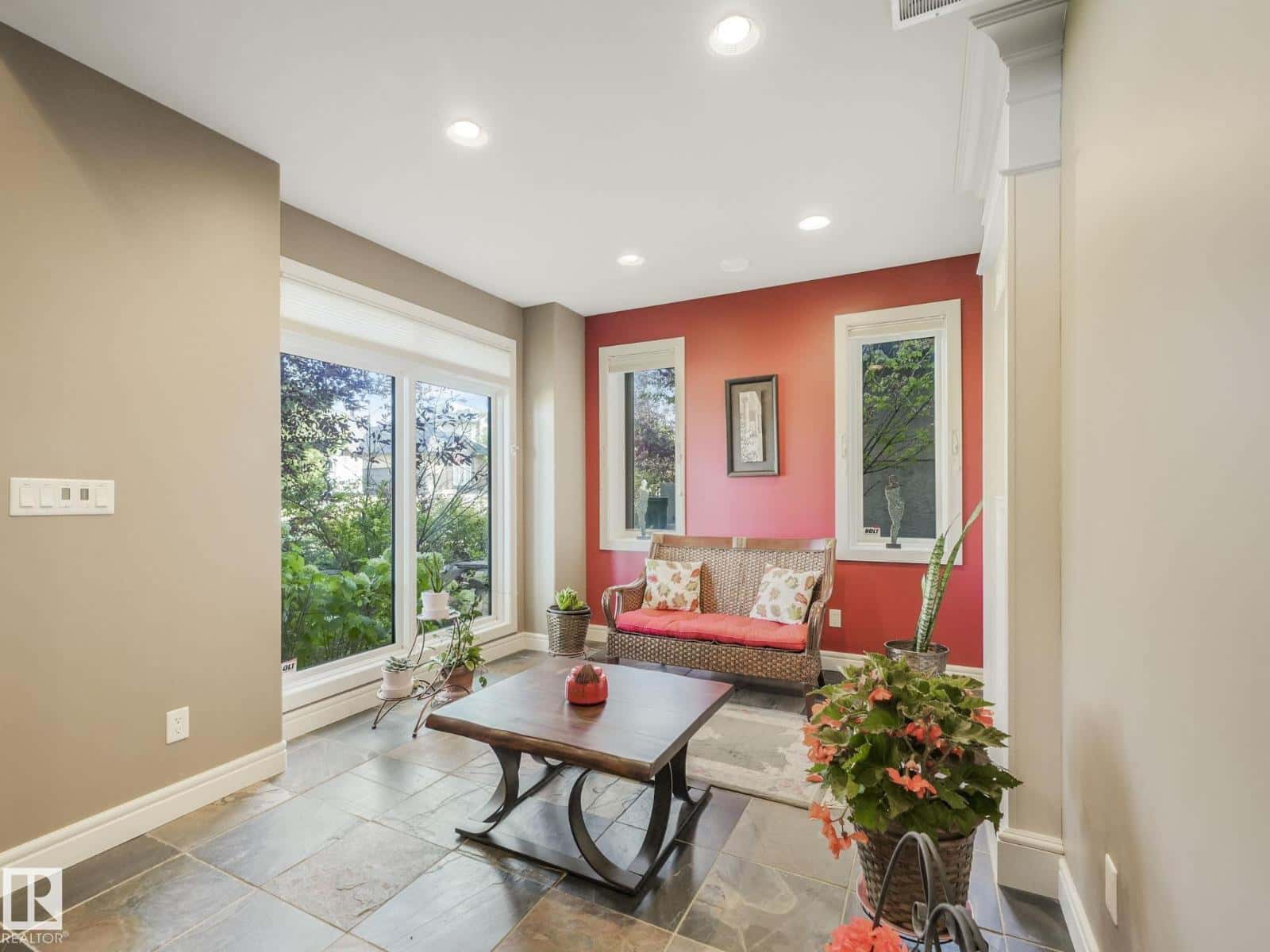 2408 MARTELL CR NW — Edmonton, Alberta - Photo 4 of 75