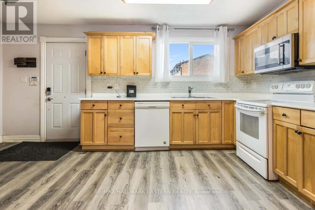 34 - 996 SYDENHAM ROAD — Peterborough (Ashburnham Ward 4), Ontario - Photo 5 of 36