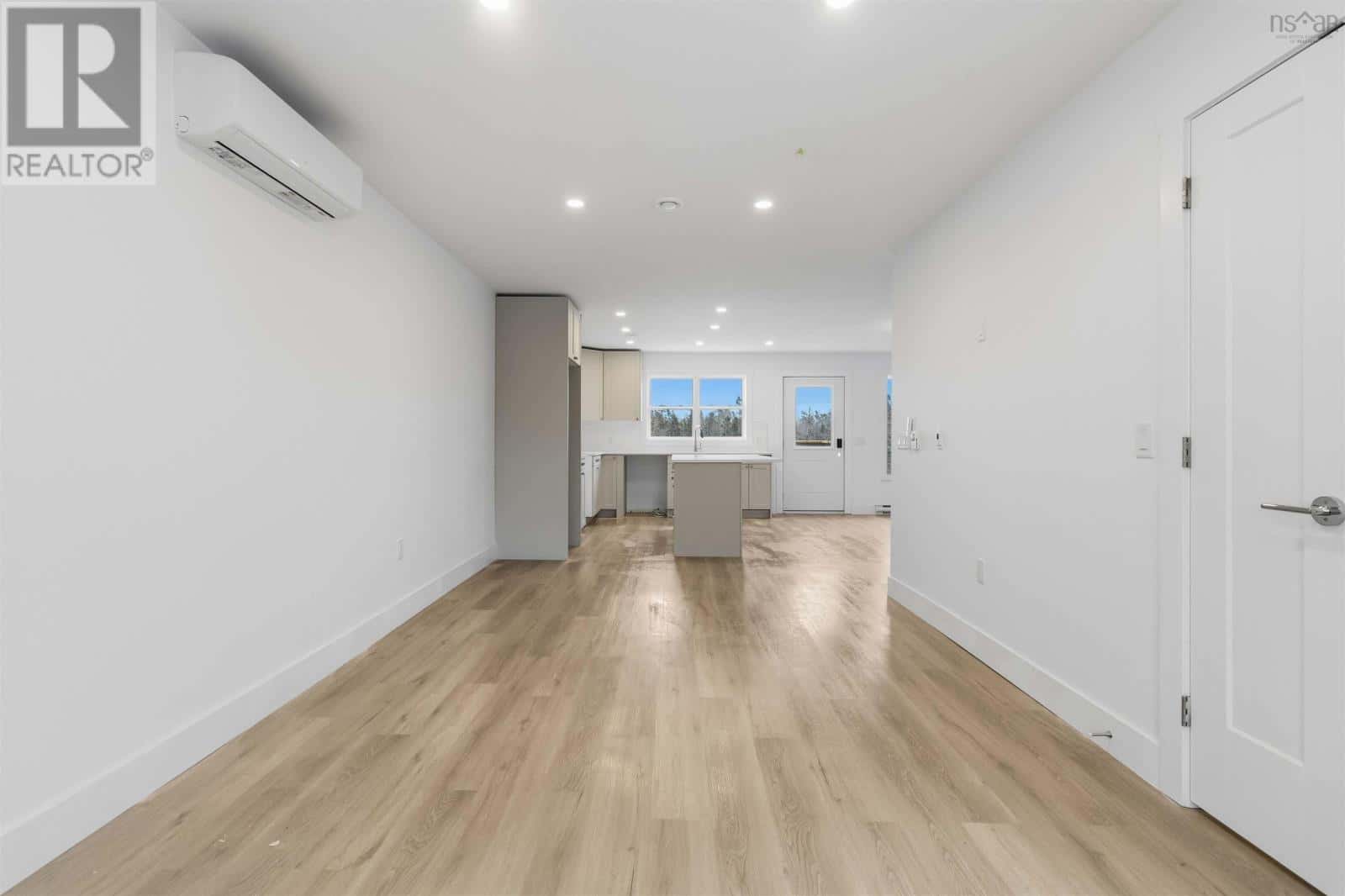 4 Berm Street — Spryfield, Nova Scotia - Photo 4 of 45