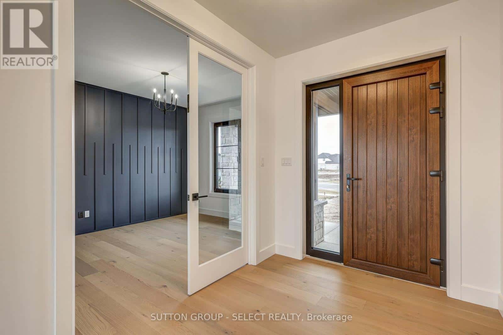 5 SYCAMORE ROAD — Southwold (Talbotville), Ontario - Photo 5 of 42