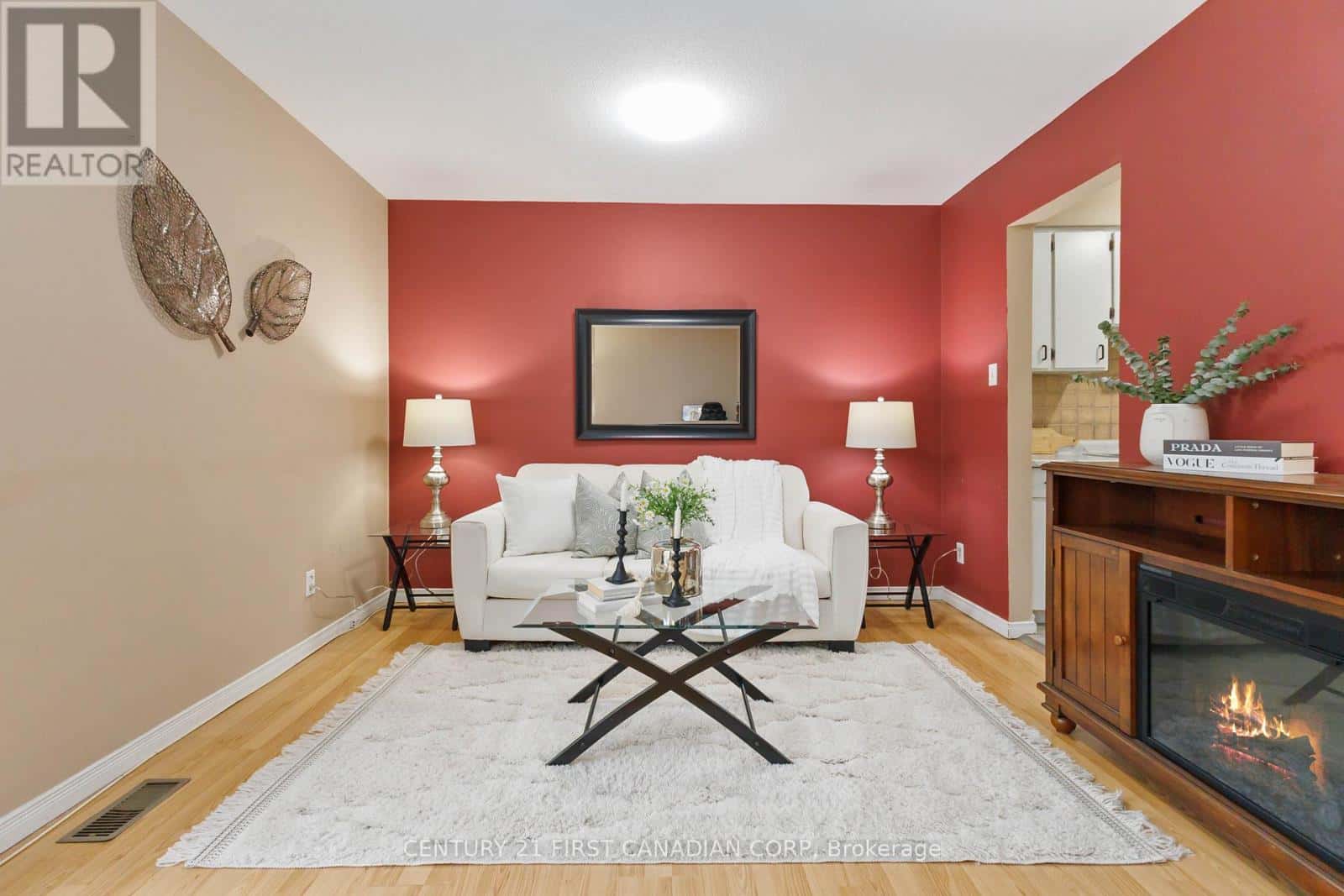 7 - 165 BOULLEE STREET — London East (East C), Ontario - Photo 4 of 17