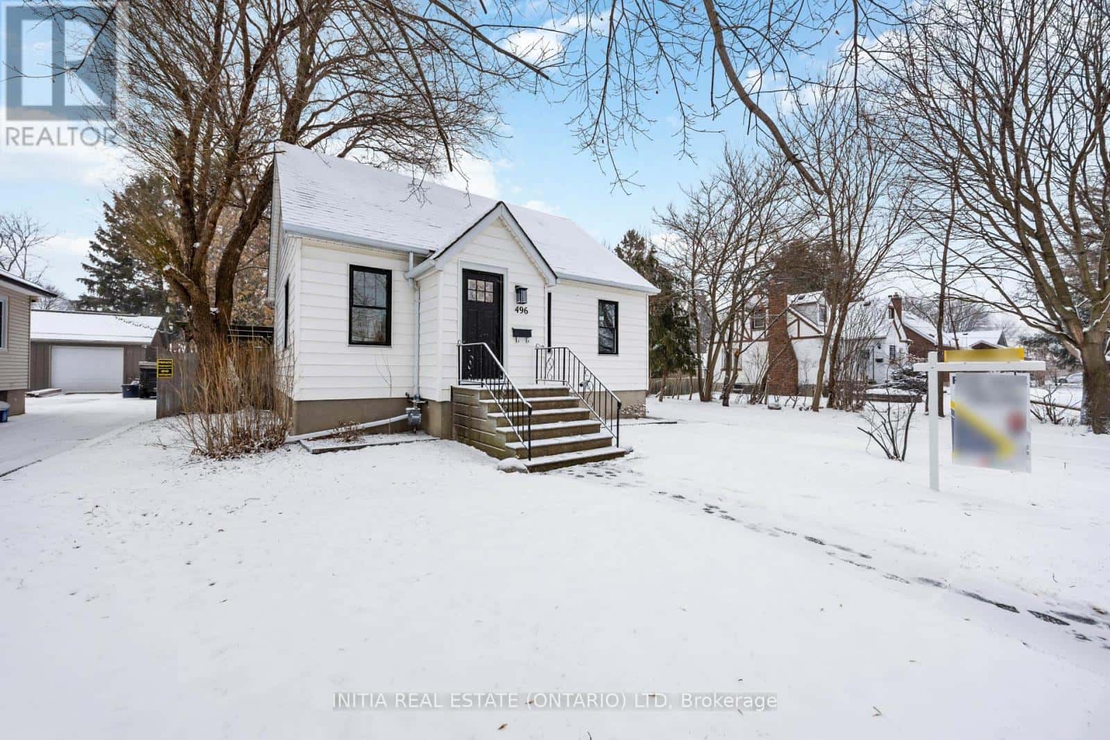 496 TALFOURD STREET — Sarnia, Ontario - Photo 3 of 28