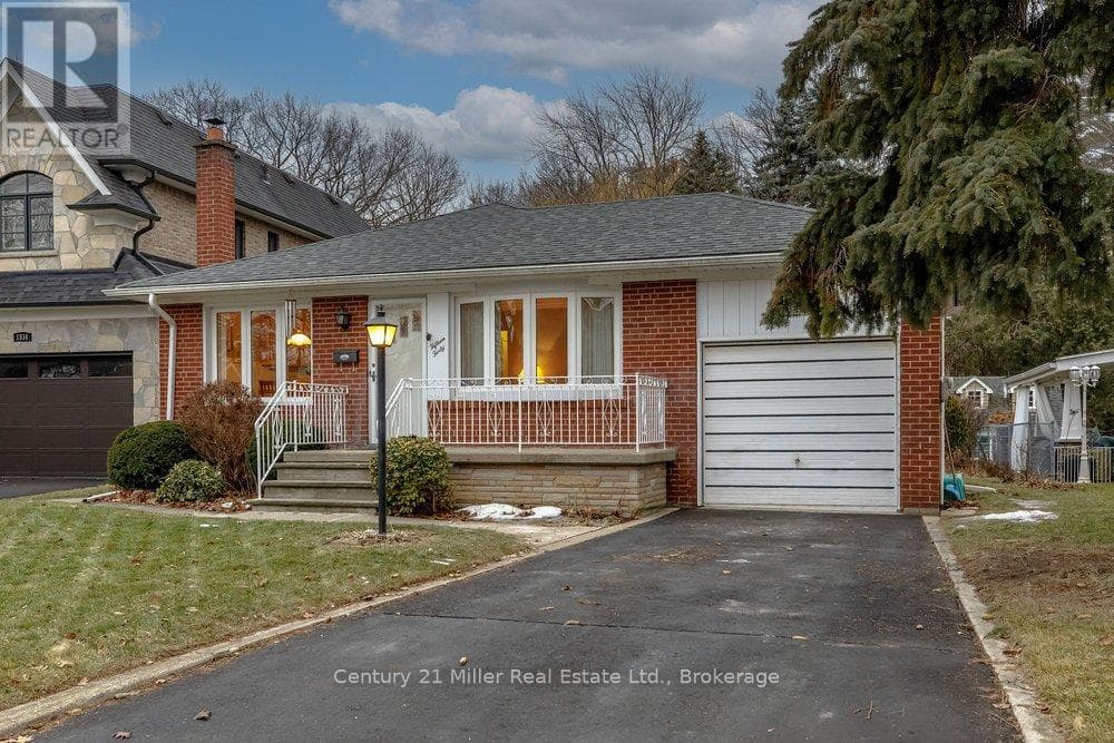 1540 TROTWOOD AVENUE — Mississauga (Mineola), Ontario - Main photo