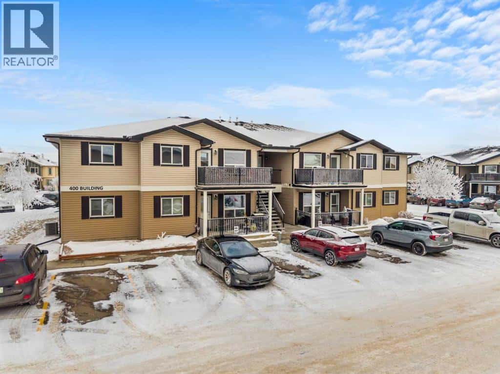 407, 8 Bayside Place — Strathmore, Alberta - Photo 2 of 43