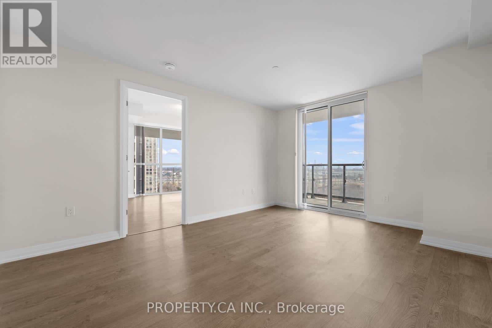 1002 - 50 THOMAS RILEY ROAD — Toronto (Islington-City Centre West), Ontario - Photo 5 of 32