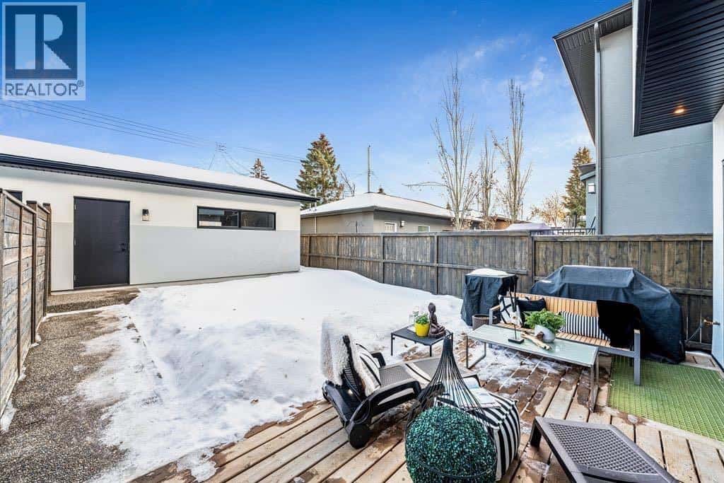 3316 41 Street SW — Calgary, Alberta - Photo 2 of 48