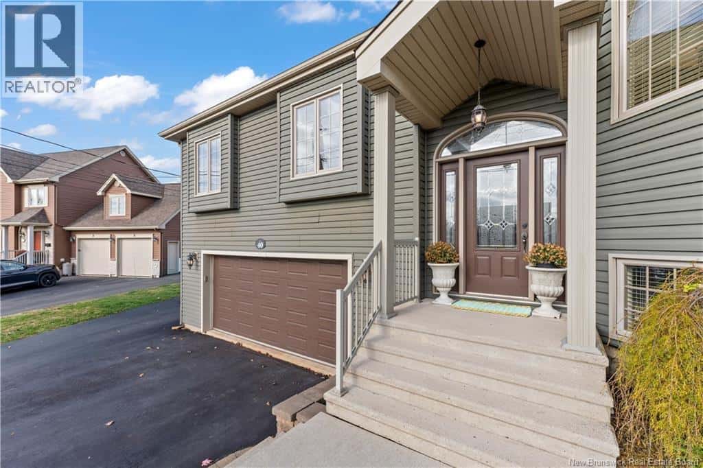 40 Eugene Court — Dieppe, New Brunswick - Photo 5 of 49