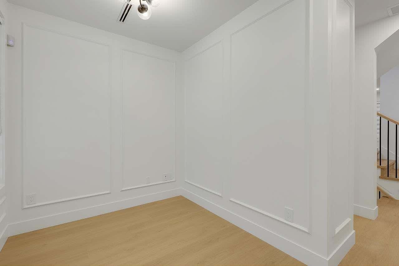 8549 111 STREET — Delta, British Columbia - Photo 5 of 31