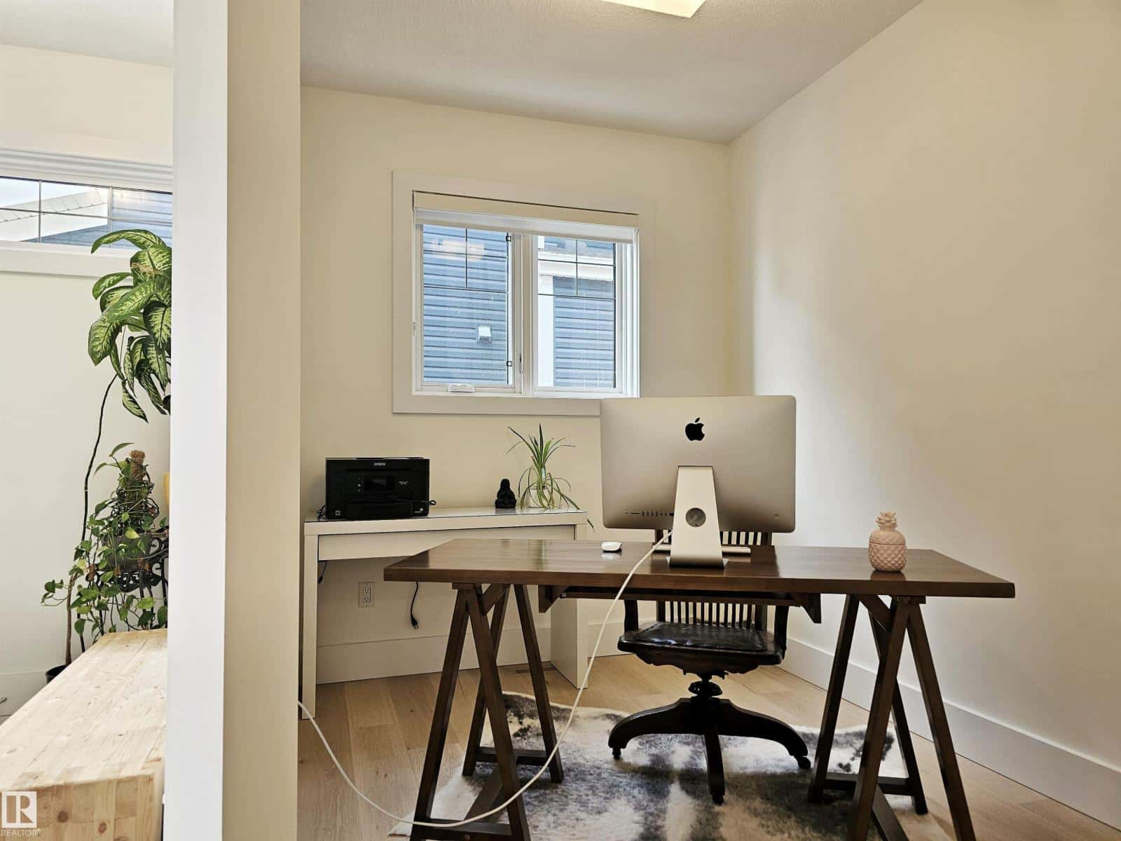 1265 Peregrine Terrace NW — Edmonton, Alberta - Photo 5 of 73