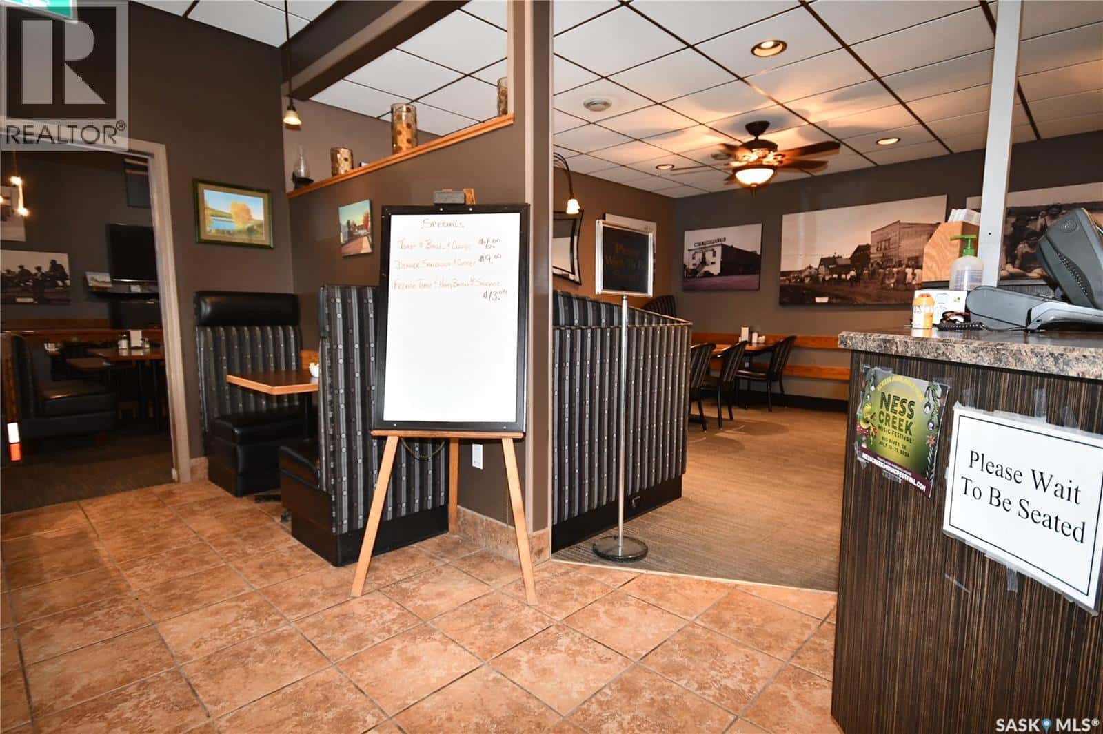 300 Main STREET — Big River, Saskatchewan - Photo 3 of 50