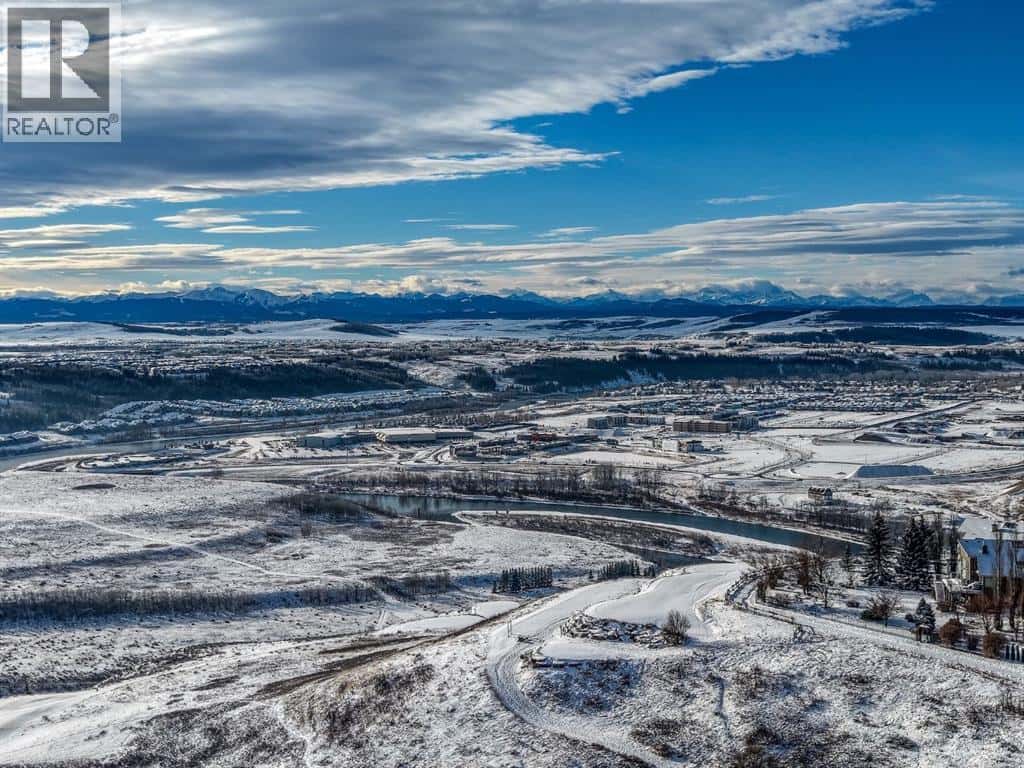 187 Gleneagles View — Cochrane, Alberta - Photo 2 of 47