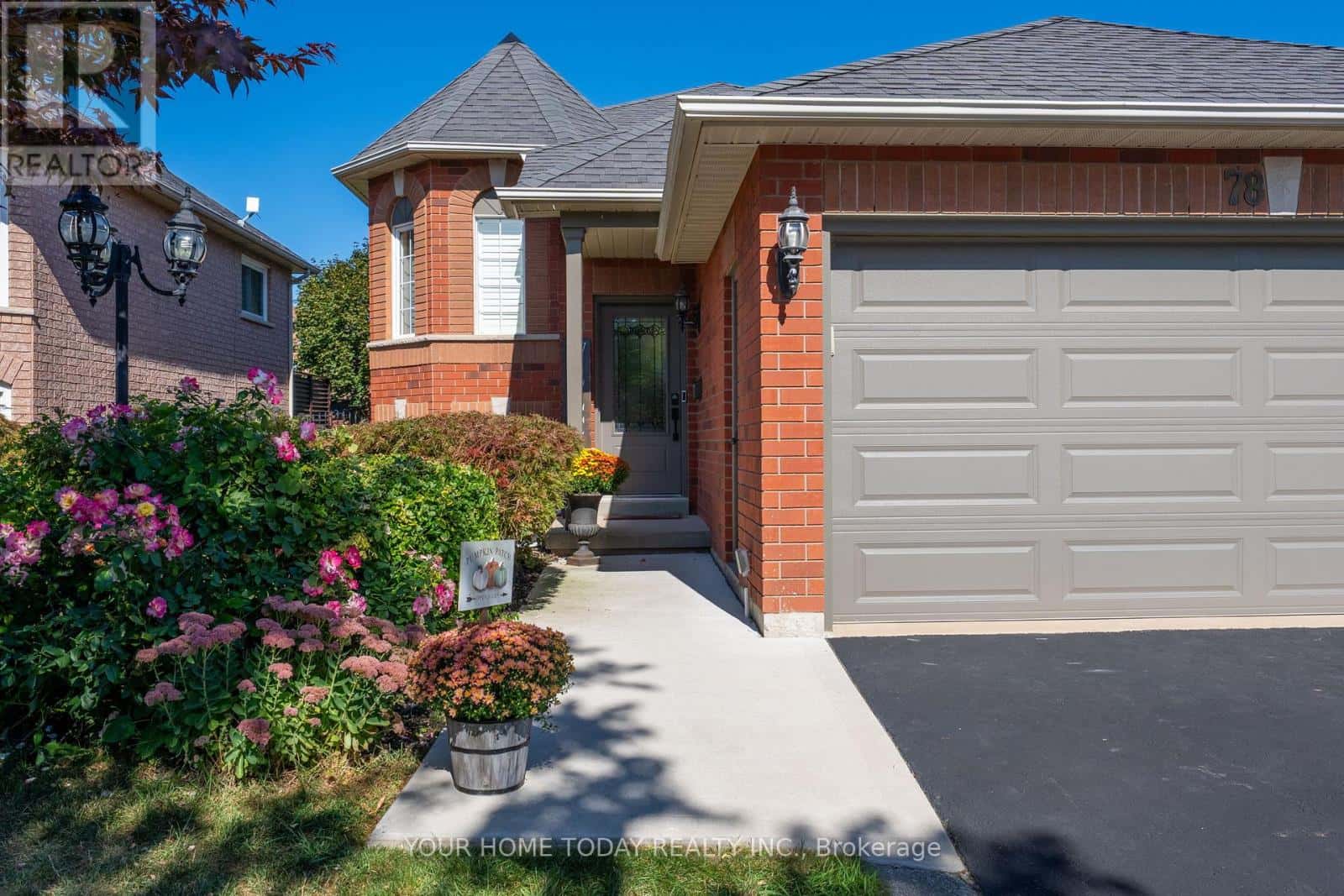 78 HARLEY AVENUE — Halton Hills (Georgetown), Ontario - Photo 4 of 42