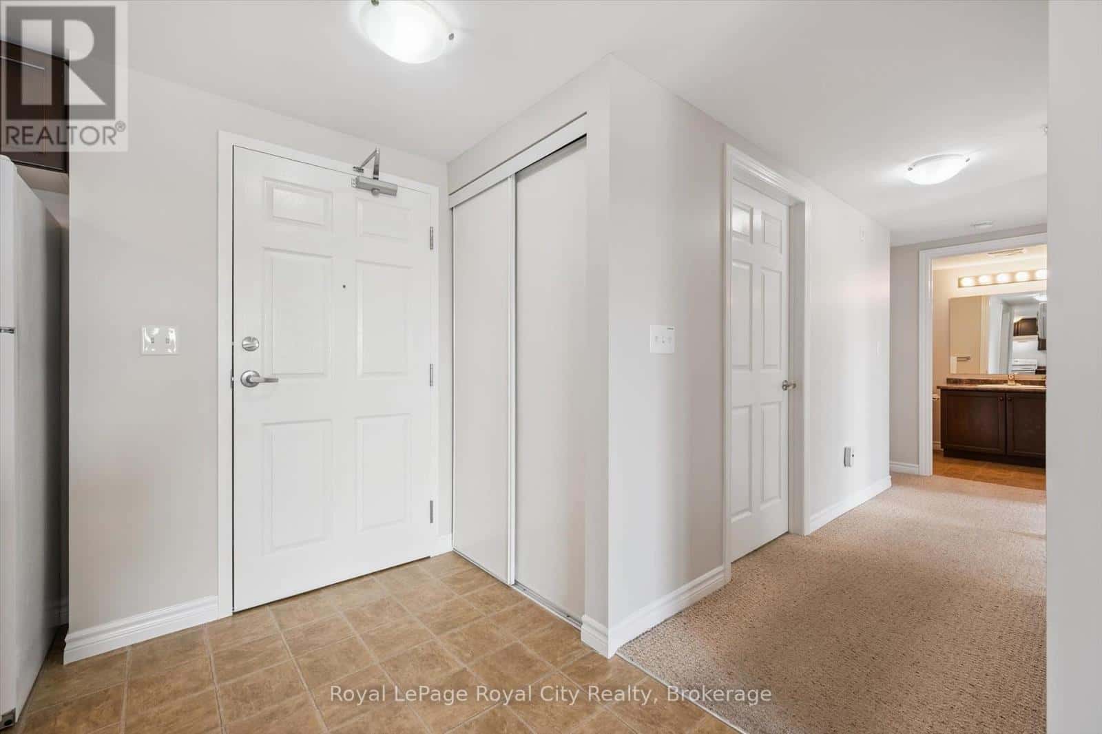 313 - 60 LYNNMORE STREET — Guelph (Pineridge/Westminster Woods), Ontario - Photo 5 of 20