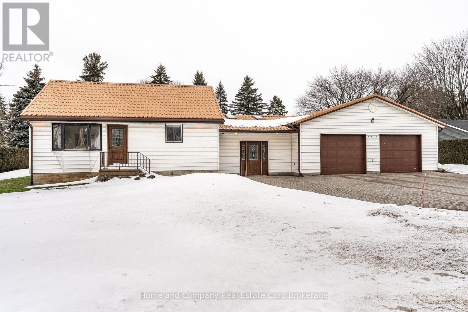 3218 VIVIAN LINE 37 LINE — Stratford, Ontario - Main photo