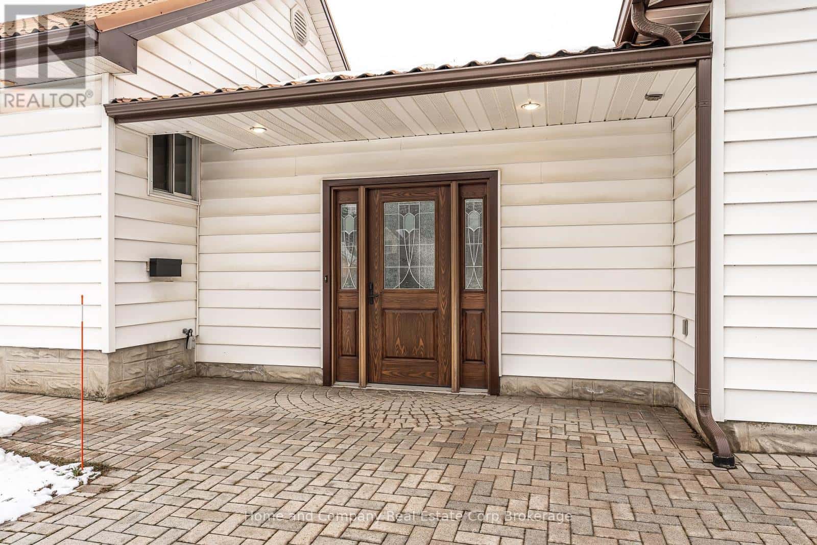 3218 VIVIAN LINE 37 LINE — Stratford, Ontario - Photo 3 of 44