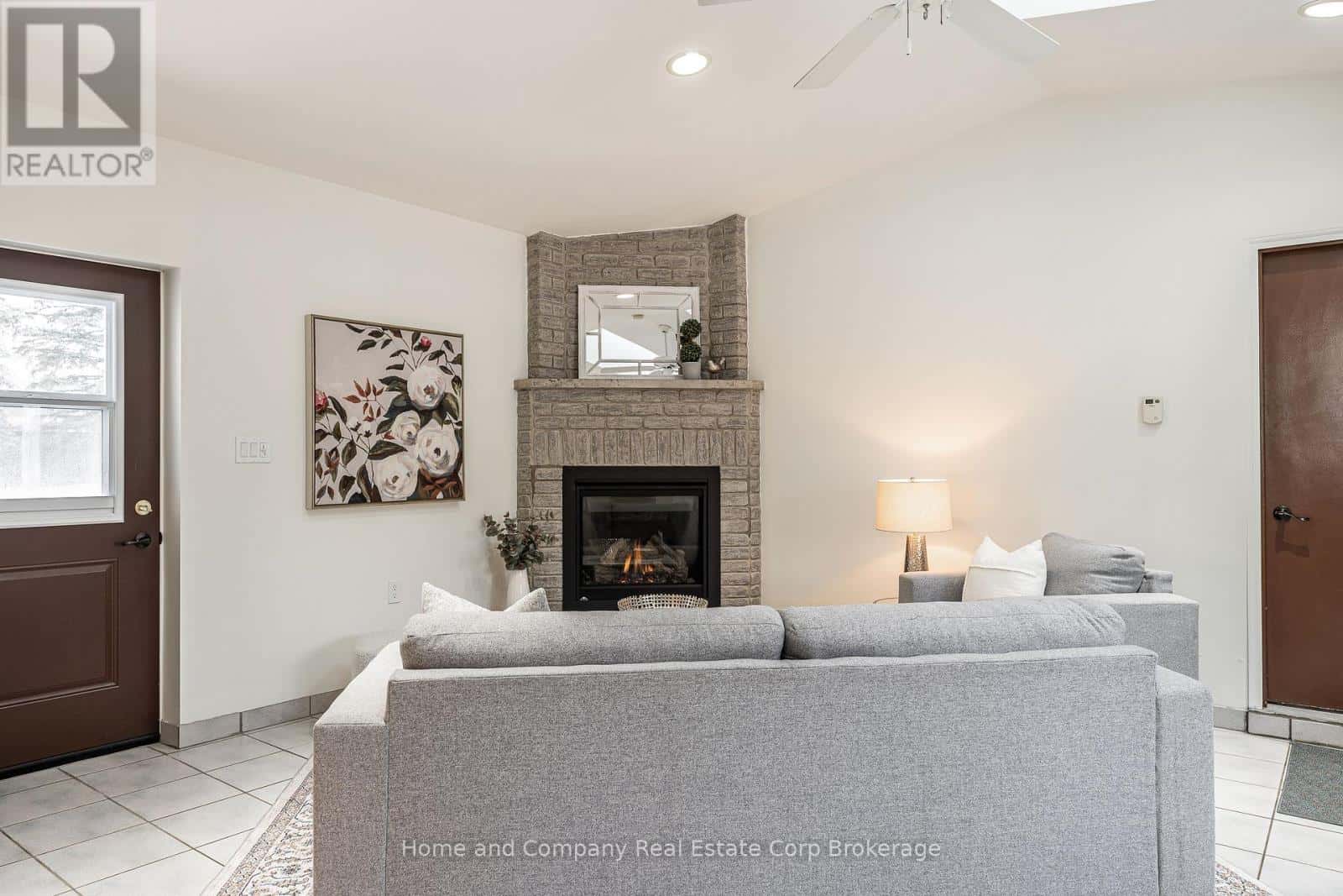 3218 VIVIAN LINE 37 LINE — Stratford, Ontario - Photo 5 of 44