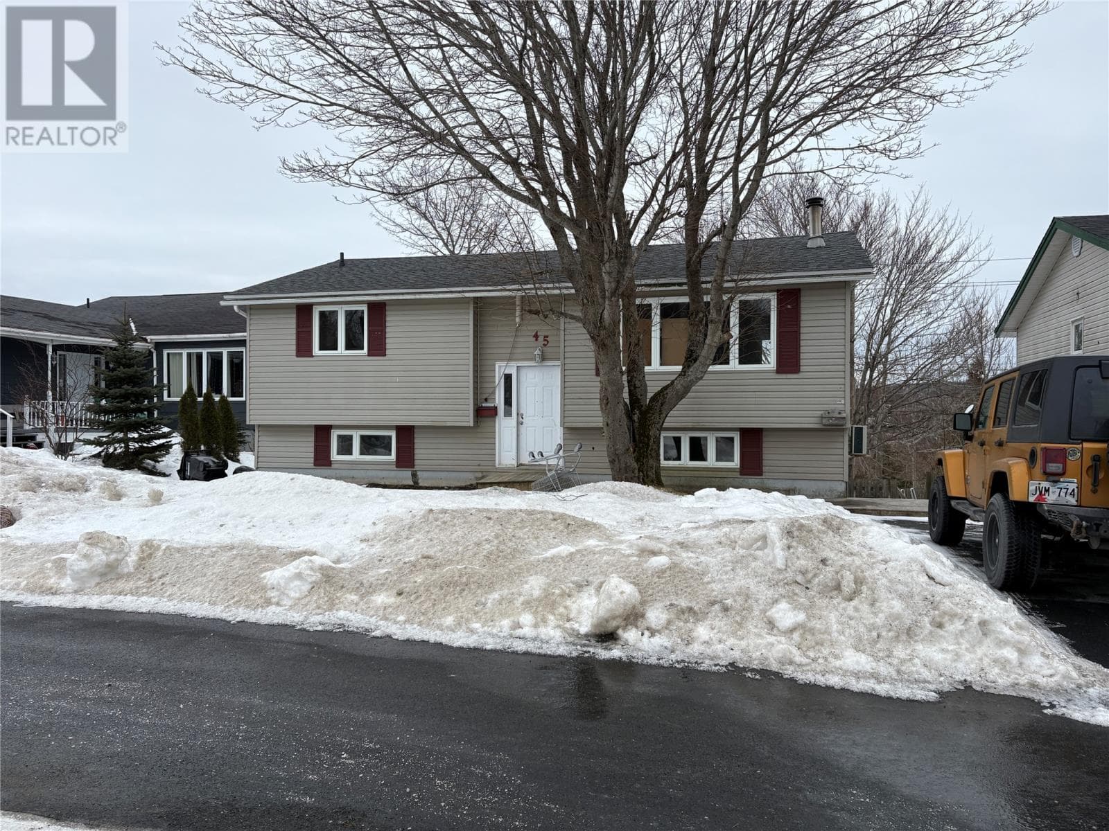 45 Canada Drive — St. John's, Newfoundland & Labrador - Main photo