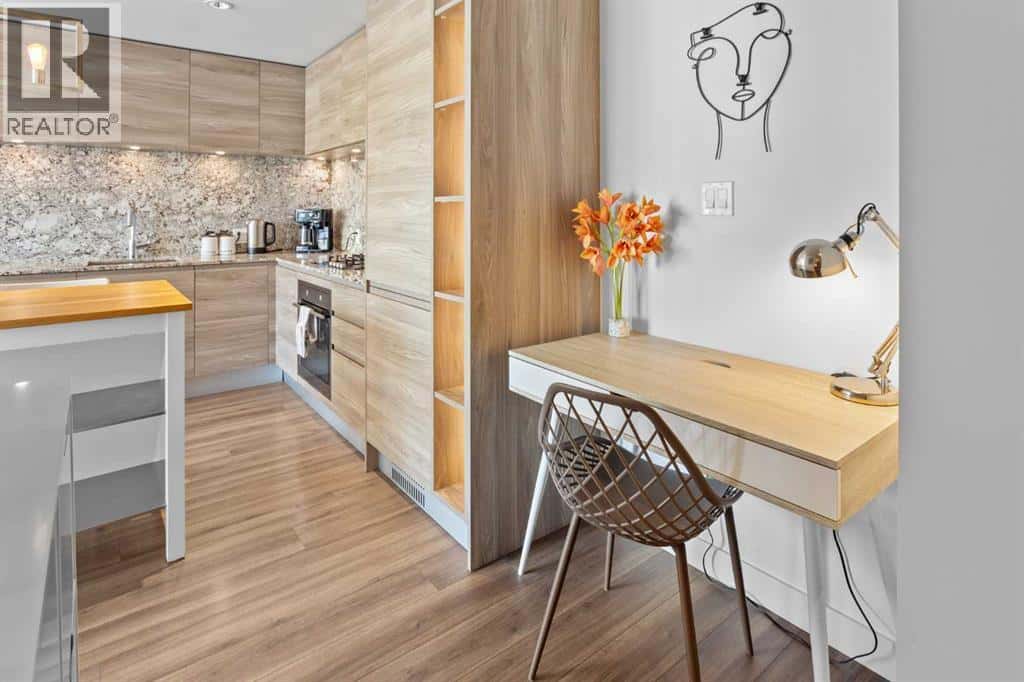 3104, 310 12 Avenue SW — Calgary, Alberta - Photo 4 of 37