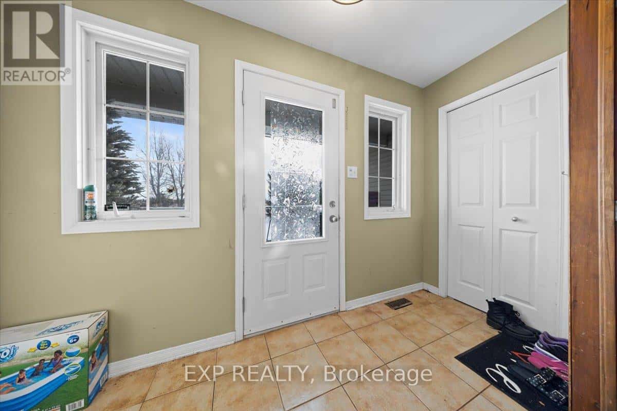 723 ROUTE 200 ROAD — Russell, Ontario - Photo 3 of 23