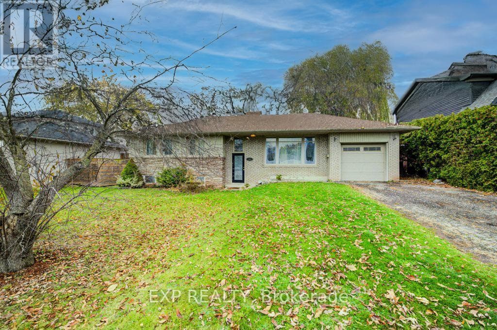 1361 STANBURY ROAD — Oakville (WO West), Ontario - Main photo