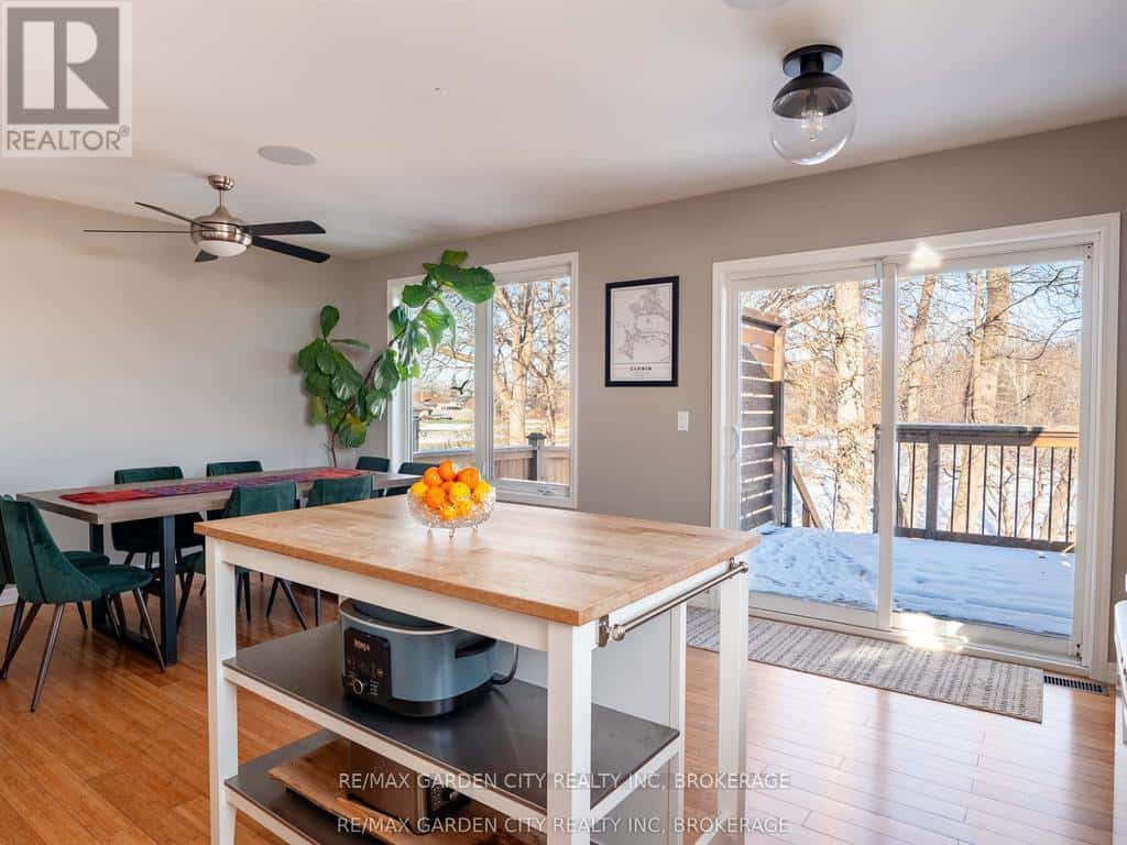 629 BROADWAY AVENUE — Welland (Broadway), Ontario - Photo 4 of 42