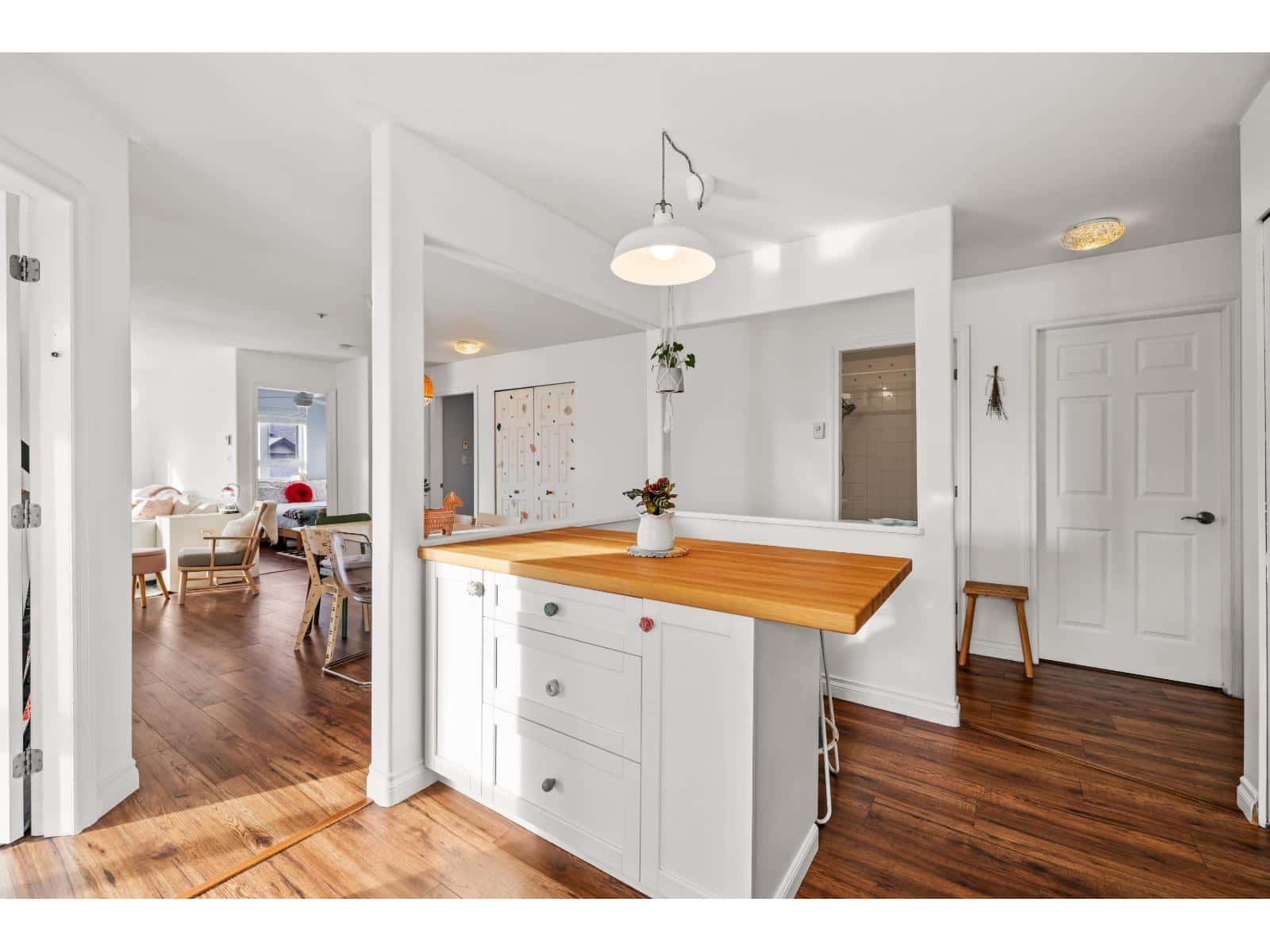 407 20189 54 AVENUE — Langley, British Columbia - Photo 4 of 26