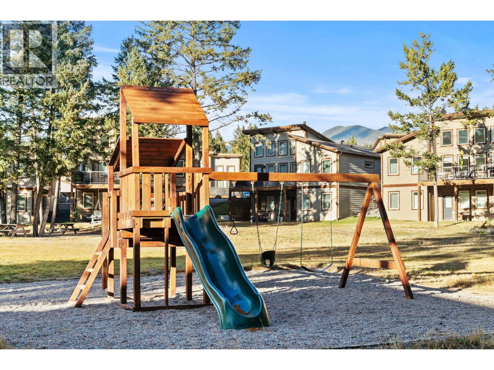 5 Stoddart Estates Drive — Windermere, British Columbia - Photo 5 of 26