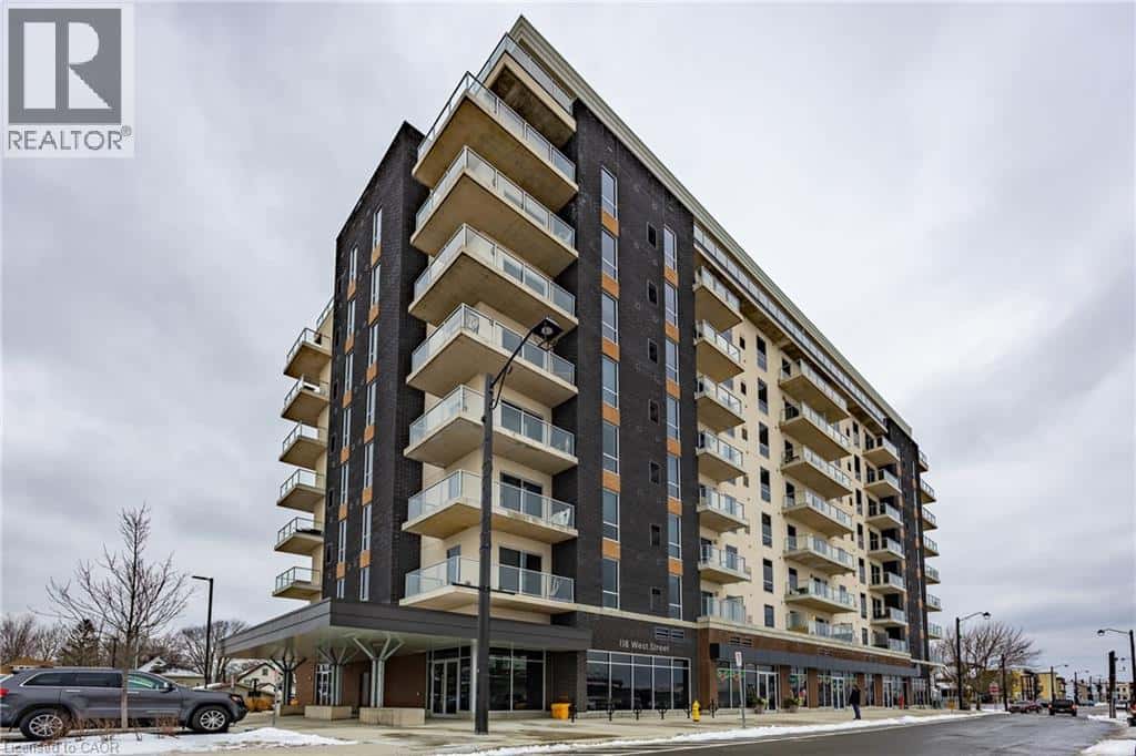 118 WEST Street Unit# 201 — Port Colborne, Ontario - Photo 2 of 37
