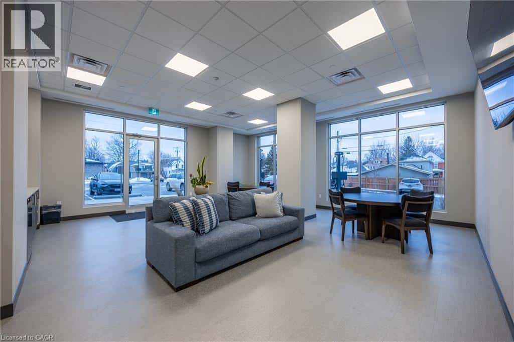 118 WEST Street Unit# 201 — Port Colborne, Ontario - Photo 4 of 37