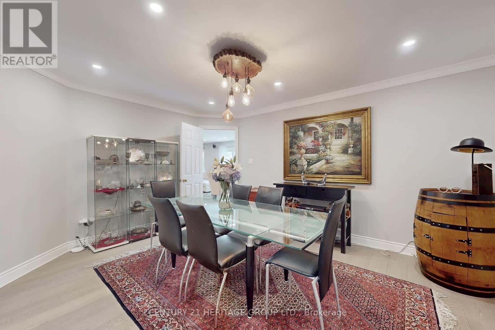 335 FERN AVENUE — Richmond Hill (Observatory), Ontario - Photo 5 of 47