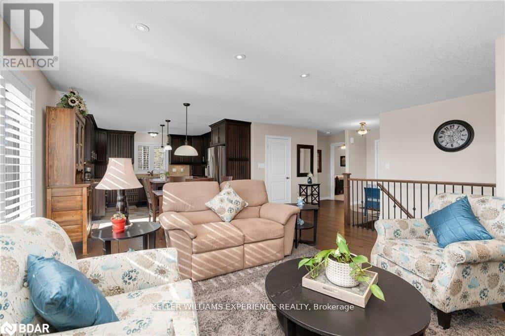 5305 LINE 7 N — Oro-Medonte, Ontario - Photo 5 of 28