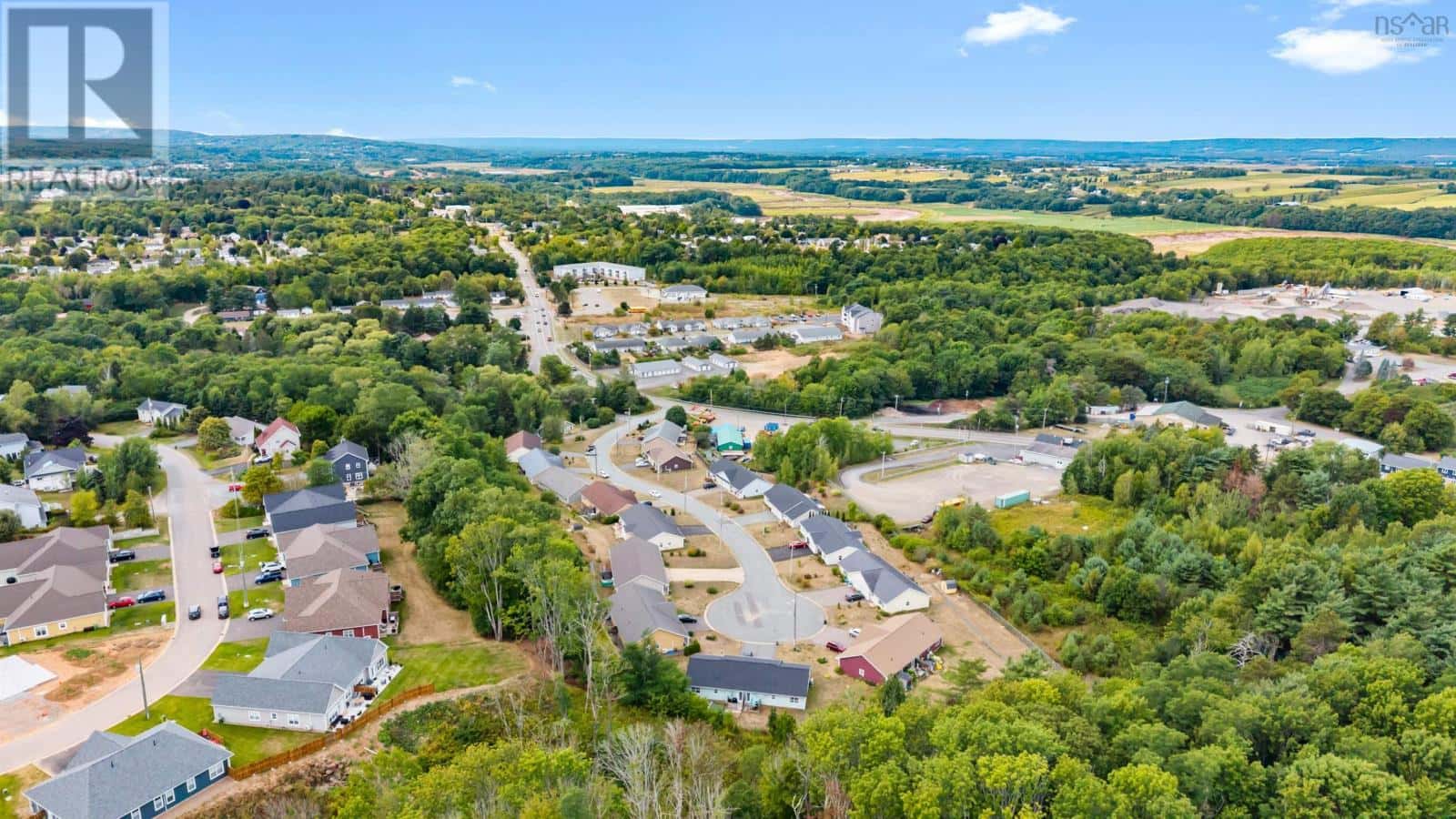 8 Kimbrough Court — Greenwich, Nova Scotia - Photo 2 of 9